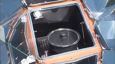 Large Cooking Chamber - All American Sun Oven Review